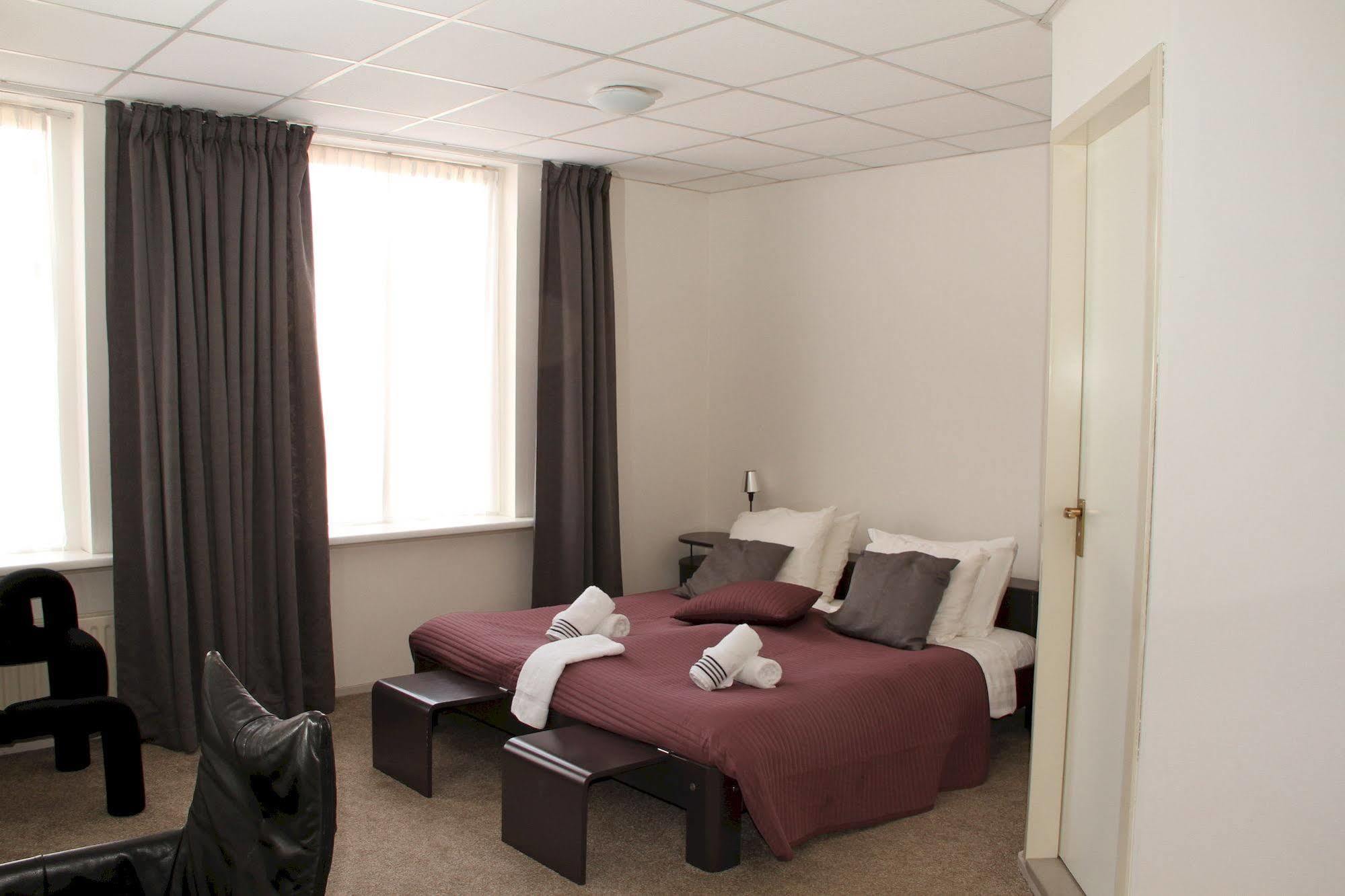Appartementen Residence De Korenbeurs-Willem4 คอร์ทเคเนอ ภายนอก รูปภาพ
